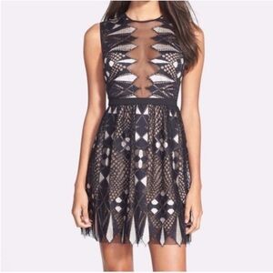 NWOT BCBGMAXAZRIA Kailey Dress SIZE 8 Black Lace Mesh Fit & Flare Sleeveless